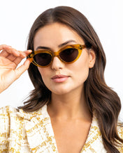 Load image into Gallery viewer, Illesteva: Pamela Sunglasses