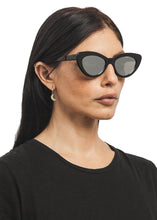 Load image into Gallery viewer, Illesteva: Pamela Sunglasses