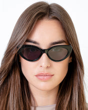 Load image into Gallery viewer, Illesteva: Pamela Sunglasses